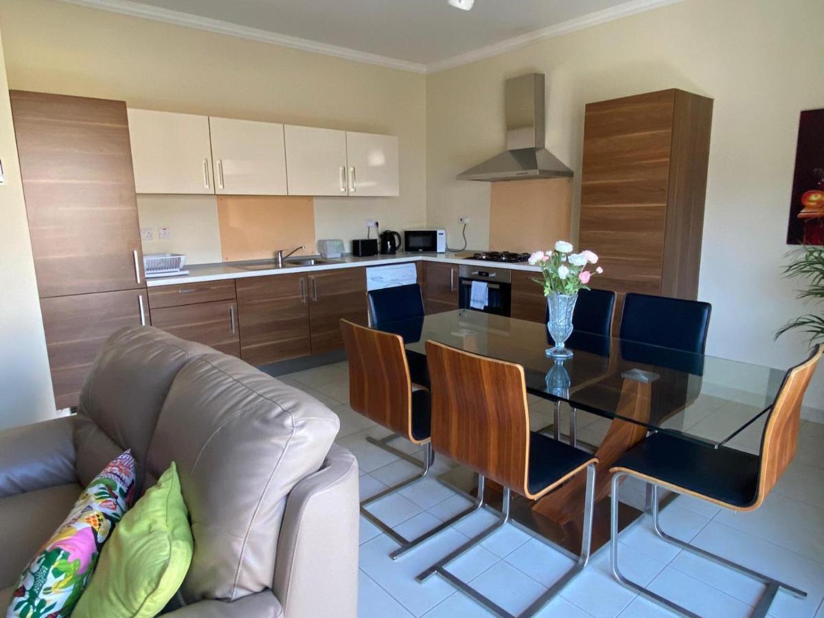 Newly Refurbished Mellieha Central Apartment Dış mekan fotoğraf