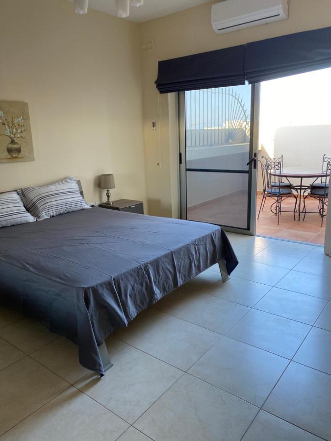 Newly Refurbished Mellieha Central Apartment Dış mekan fotoğraf